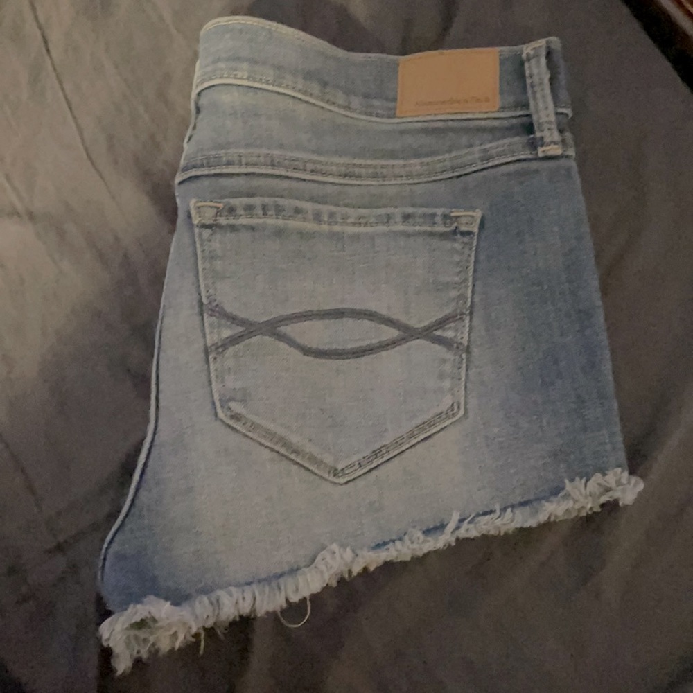 Abercrombie shorts!